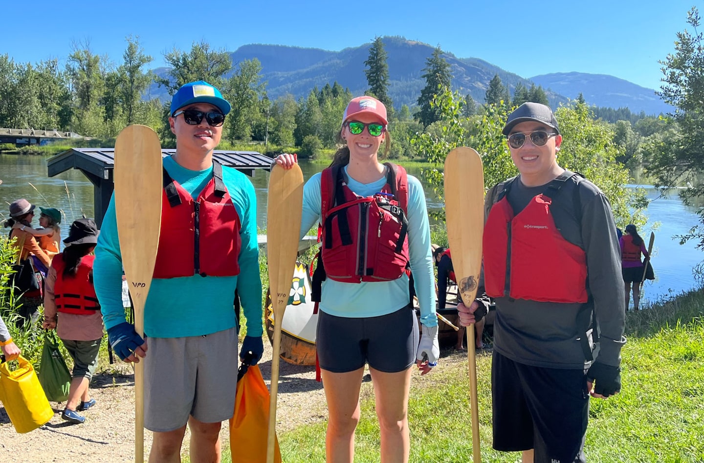 La puissante aventure en canot de Kim